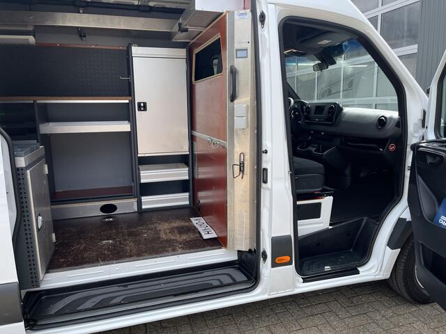 Mercedes-Benz SPRINTER 314 2.2 CDI L2H2 EURO VI-D Werkplaats inrichting Airco Cruise controle Trekhaak 2800kg Kastinrichting Omvormer Apple carplay 1e Eigenaar Euro 6 Bpm vrij voor particulier gebruik!!