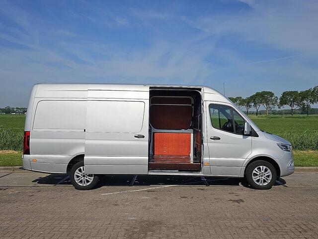 Mercedes-Benz SPRINTER 319 1.9 CDI L3H2 RWD L3H2 Maxi LED 2x Schuif 3.5t-Trekhaak Mbux10 Distronic AAC 360 Camera Navi LM Velgen 190 PK