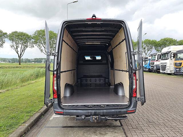 Mercedes-Benz SPRINTER 319 3.0 CDI L3H2 L3H2 Maxi LED V6 Automaat 3.5t-Trekhaak Mbux10 Navi Airco Cruise Control Camera Euro6 190 PK
