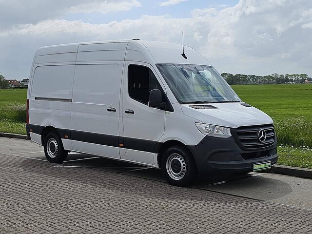 Mercedes-Benz SPRINTER 317 1.9 CDI L2H2 RWD L2H2 RWD 3.5t-Trekhaak Airco Camera Mbux PDC Standkachel Euro6 170 PK