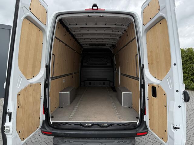 Mercedes-Benz SPRINTER 315 CDI 150 PK / L3H2 / 360 CAMERA / AIRCO / CRUISE / NAVI / 3-ZITS / CARPLAY / GEVEERDE STOEL