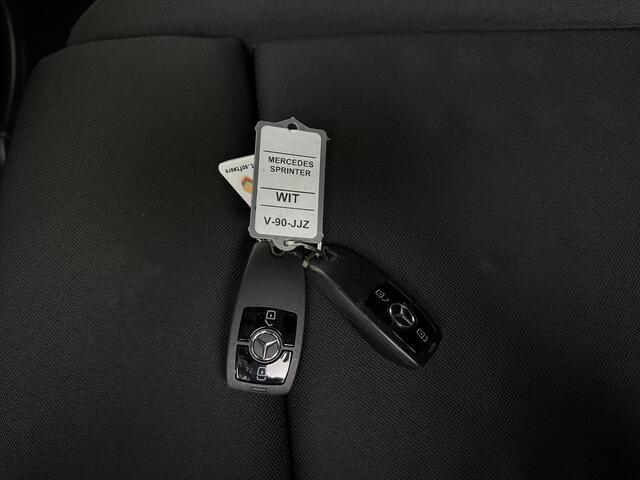 Mercedes-Benz SPRINTER 316CDI Automaat Bakwagen + laadklep | Camera | Airco | Cruise | 3-Zits