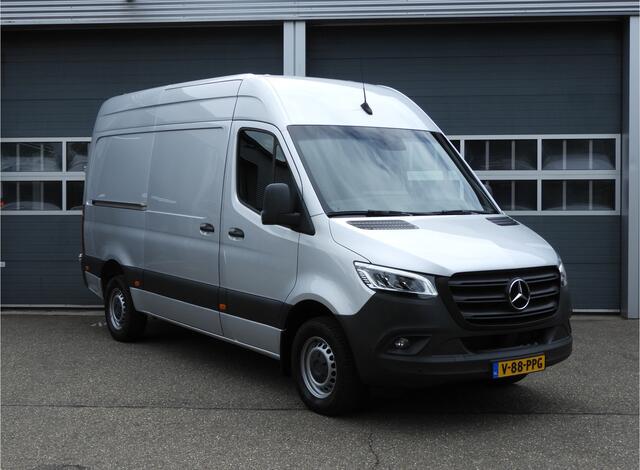Mercedes-Benz SPRINTER 317 1.9 CDI L2H2 RWD AUT | 3.5t TREKHAAK | LED | CRUISE | CAMERA | MBUX