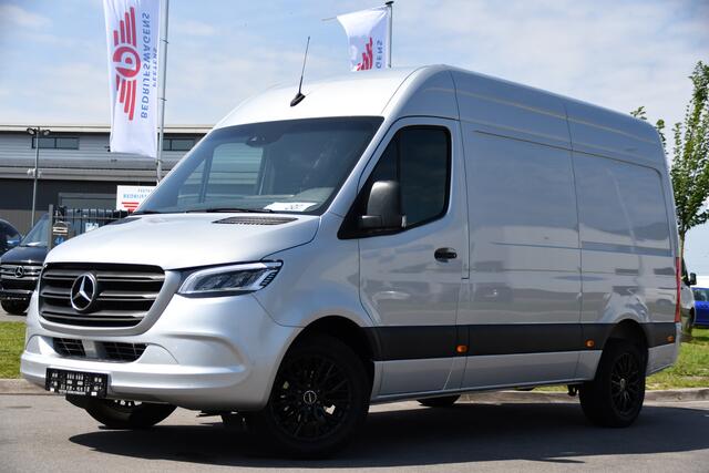 Mercedes-Benz SPRINTER 319 V6 3.0 CDI L2H2 PB Edition Camera, Cruise, Carplay, 190pk, Automaat, LED, Trekhaak, Dodehoek, Sensoren, NAVI, Uniek!