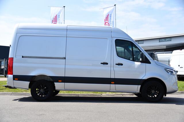 Mercedes-Benz SPRINTER 319 V6 3.0 CDI L2H2 PB Edition Camera, Cruise, Carplay, 190pk, Automaat, LED, Trekhaak, Dodehoek, Sensoren, NAVI, Uniek!