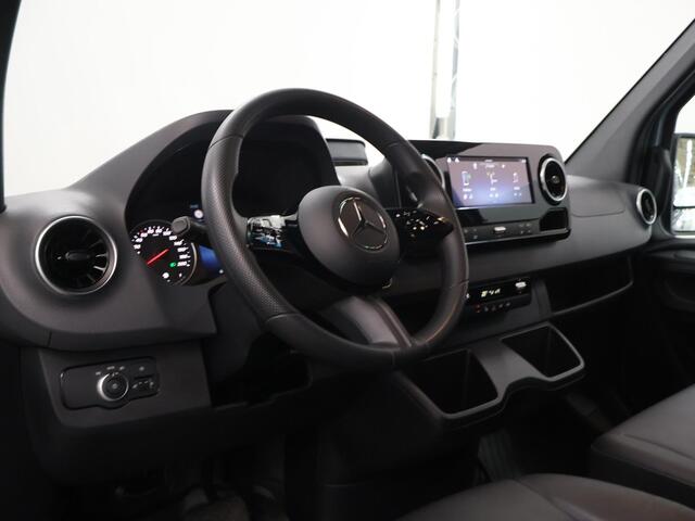 Mercedes-Benz SPRINTER 317 CDI L2 H2 Pro | Verwarmde Chauffeursstoel | Bijrijdersbank | Spiegelpakket | Achteruitrijcamera | Airco | Cruisecontrol | Dodehoekassistent | 3500kg AHW | Certified |