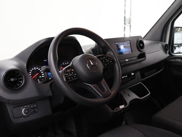 Mercedes-Benz SPRINTER 315 CDI | AUT. | L2 H1 | FWD | TREKHAAK | ZWAAIBALK | INRICHTING LAADRUIMTE | PARKEERCAMERA | AIRCO | CRUISE CONTROL | 3-ZITS | NAVIGATIE | CERTIFIED