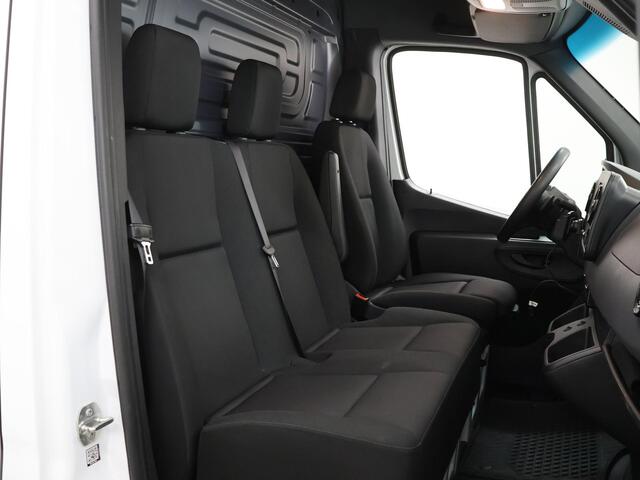 Mercedes-Benz SPRINTER 315 CDI | AUT. | L2 H1 | FWD | TREKHAAK | ZWAAIBALK | INRICHTING LAADRUIMTE | PARKEERCAMERA | AIRCO | CRUISE CONTROL | 3-ZITS | NAVIGATIE | CERTIFIED