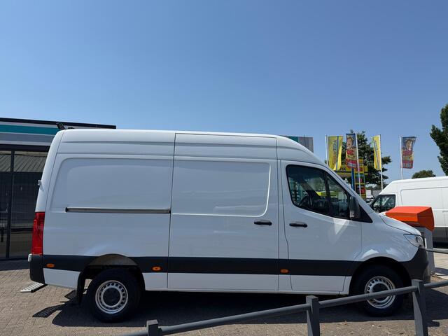 Mercedes-Benz SPRINTER 314 CDI L2H2 E6 | 2.8T Trekhaak | Mbux 360° Camera | Airco | Standkachel