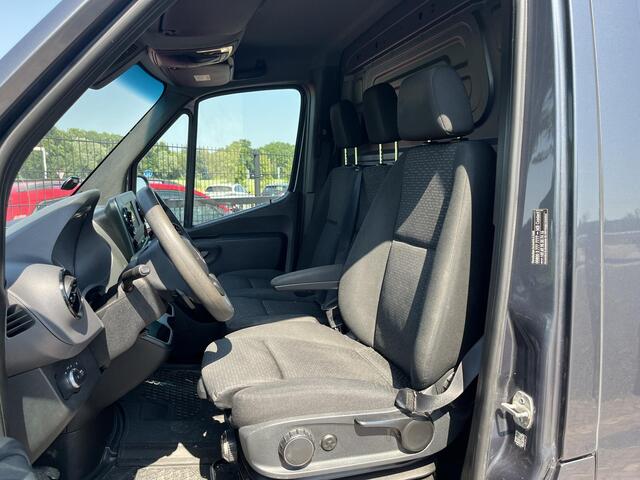 Mercedes-Benz SPRINTER 319 V6 3.0 CDI L2H2 LED, Cruise Control, Standkachel, Bijrijdersbank, Apple Carplay