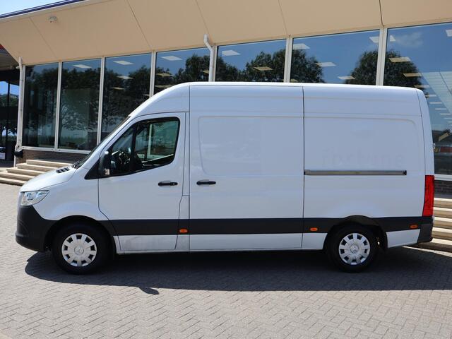 Mercedes-Benz SPRINTER 316 2.2 CDI 163 PK AUT. L2H2 + 2 SCHUIFDEUREN | BREEDBEELD MBUX | TREKHAAK | CAMERA