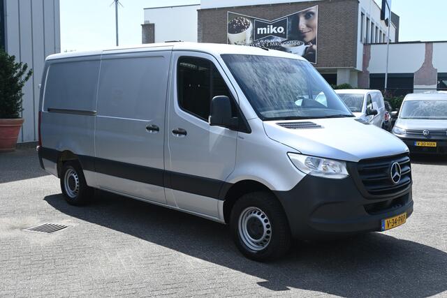 Mercedes-Benz SPRINTER 315 CDI L2H1 MBUX met camera, Geveerde stoel, Trekhaak, Etc.