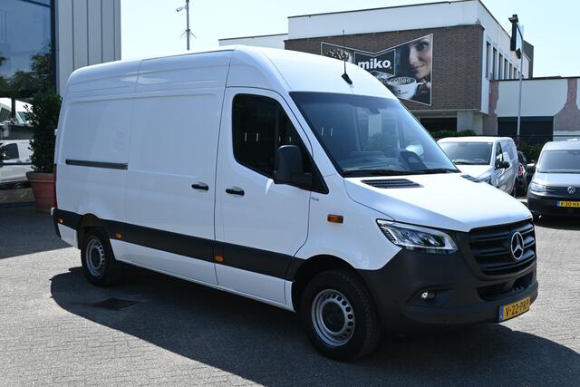 Mercedes-Benz SPRINTER 317 CDI L2H2 Pro LED, Geveerde stoel, Navigatie met camera