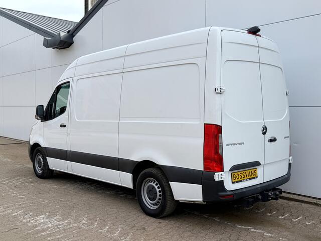 Mercedes-Benz SPRINTER 319 3.0 V6 L2H2 10-Inch MBUX Navigatie Climate Control Cruise Control 3,5 Trekhaak Oprijplaat