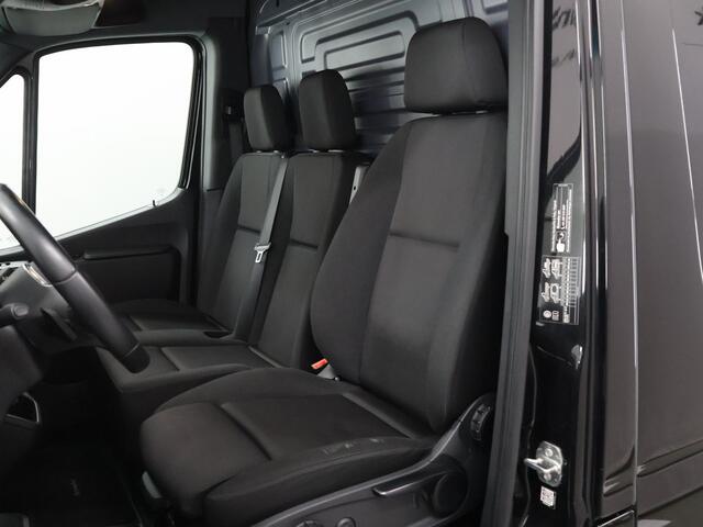 Mercedes-Benz SPRINTER 317 CDI | Aut. | L2 H2 | Airco | Trekhaak | 3-zits | 3500kg. AHW | Certified