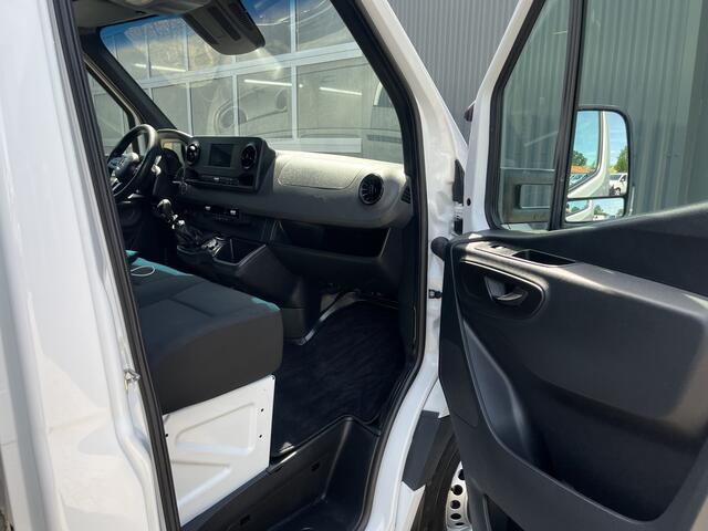 Mercedes-Benz SPRINTER 516 2.2 CDI Clixstar Be-combi Koelwagen Koeling 2700kg laadvermogen Nachtaansluiting Airco Cruise controle Bluetooth telefoonverbinding Be clixtar Be oplegger Bpm vrij Euro 6