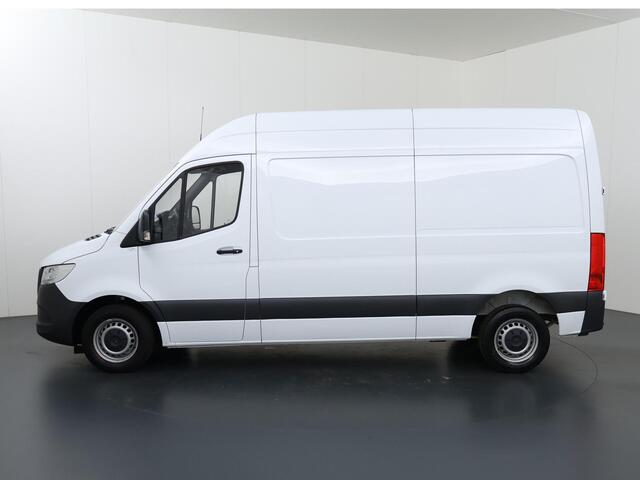 Mercedes-Benz SPRINTER 315 CDI | L2 H2 | FWD | AUT. | AIRCO | 2-ZITS | MULTIFUNCTIONEEL STUURWIEL | APPLE CARPLAY | ANDROID AUTO | ACHTERUITRIJCAMERA | LAADRUIMTE INRICHTING | CERTIFIED