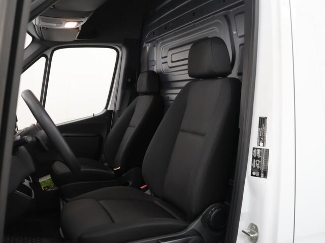 Mercedes-Benz SPRINTER 315 CDI | L2 H2 | FWD | AUT. | AIRCO | 2-ZITS | MULTIFUNCTIONEEL STUURWIEL | APPLE CARPLAY | ANDROID AUTO | ACHTERUITRIJCAMERA | LAADRUIMTE INRICHTING | CERTIFIED