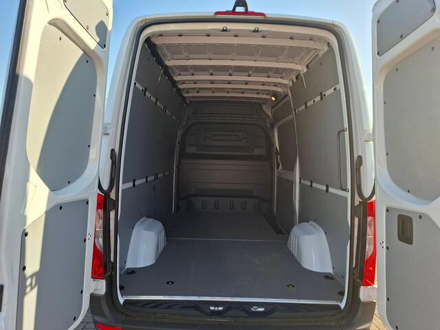 Mercedes-Benz SPRINTER 315 CDI 150PK L2H2 Pro automaat Airco | Cruise | Camera | Trekhaak 3.500KG