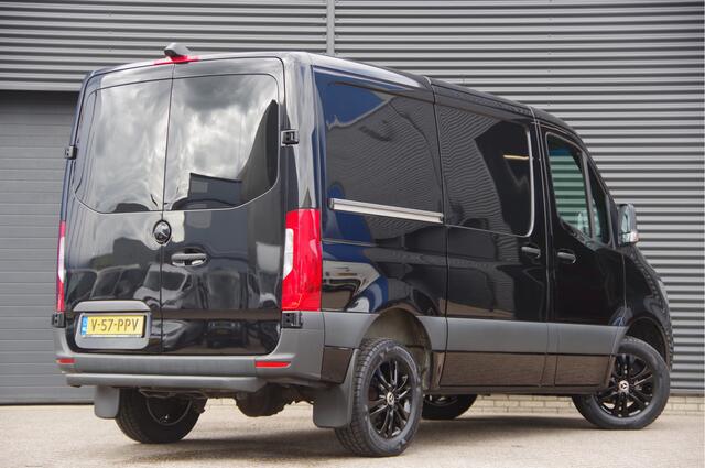 Mercedes-Benz SPRINTER 317 1.9 CDI L1H1 RWD AUT. 3-ZITS, LEDER, MBUX 10'', STOELVERWARMING, LEDER STUUR, CRUISE, CLIMA, GEVEERDE STOEL