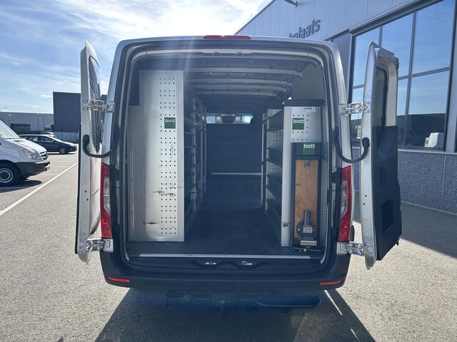 Mercedes-Benz SPRINTER 315 CDI L2 H1 RWD 3500KG Trekhaak / BOTT Inrichting / MBUX 10.25 / Navigatie / Cruise control / Airco / 270 Graden achterdeuren