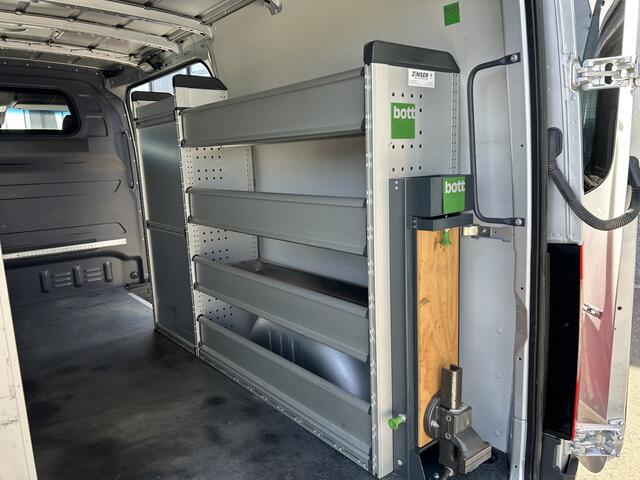 Mercedes-Benz SPRINTER 315 CDI L2 H1 RWD 3500KG Trekhaak / BOTT Inrichting / MBUX 10.25 / Navigatie / Cruise control / Airco / 270 Graden achterdeuren