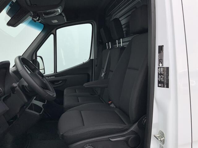 Mercedes-Benz SPRINTER 317 1.9 CDI L2H2 Automaat 3 Zits Airco Camera Cruise Opstap Navi Euro 6
