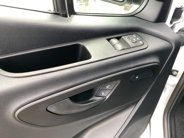 Mercedes-Benz SPRINTER 317 1.9 CDI L2H2 Automaat 3 Zits Airco Camera Cruise Opstap Navi Euro 6