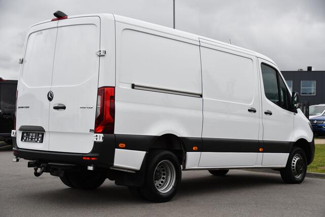 Mercedes-Benz SPRINTER 519 V6 3.0 CDI L2H1 PB Edition Camera, Cruise, Carplay, 3500kg Trekhaak, LED, Mbux, Geveerde Stoel, Uniek! 319