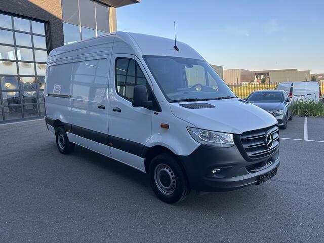 Mercedes-Benz SPRINTER 317 CDI L2 H2 MBUX / 360 Camera / Parkeersensoren / Navigatie / Cruise control / Airco / 270 Graden achterdeuren