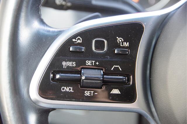 Mercedes-Benz SPRINTER 317 1.9 CDI L2H2 3-ZITS, AUT. LED, 3.5T TREKHAAK, MBUX 10'', ADAPT. CRUISE, CAMERA, NAVI, CLIMA, STANDKACHEL