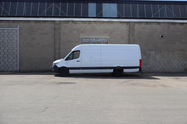 Mercedes-Benz SPRINTER 319 CDI | AUT. | L4 H2 | Pro | Achteruitrijcamera | 475 cm Laadvloer | 2-Zits | Parkeercamera | Navigatie | Stoelverwarming | Distronic Plus | Climate Control | Certified