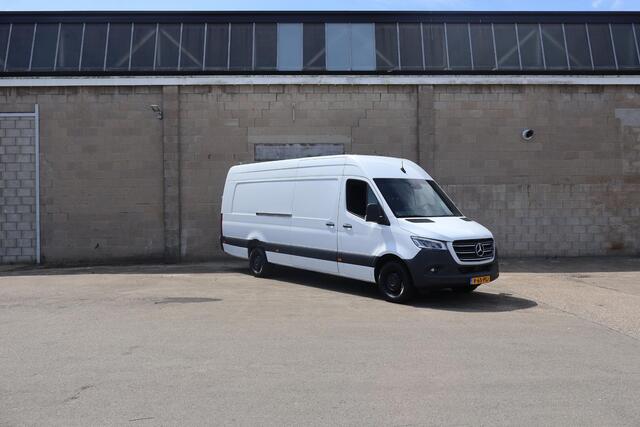 Mercedes-Benz SPRINTER 319 CDI | AUT. | L4 H2 | Pro | Achteruitrijcamera | 475 cm Laadvloer | 2-Zits | Parkeercamera | Navigatie | Stoelverwarming | Distronic Plus | Climate Control | Certified