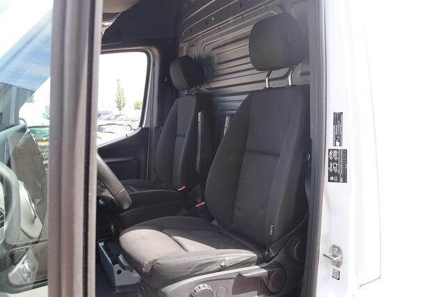 Mercedes-Benz SPRINTER 319 CDI | AUT. | L4 H2 | Pro | Achteruitrijcamera | 475 cm Laadvloer | 2-Zits | Parkeercamera | Navigatie | Stoelverwarming | Distronic Plus | Climate Control | Certified