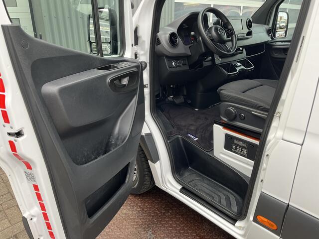 Mercedes-Benz SPRINTER 314 2.2 CDI L2H2 Werkplaats inrichting Airco Cruise controle Kastinrichting Omvormer Apple carplay 1e Eigenaar Euro 6 Bpm vrij voor particulier gebruik!!