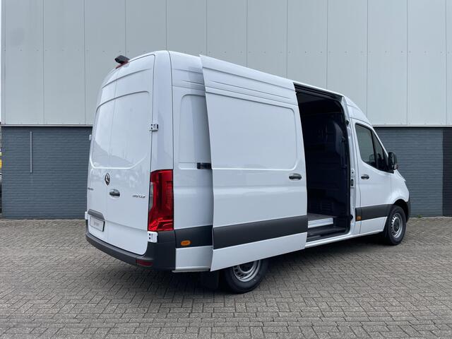 Mercedes-Benz SPRINTER 315 CDI L2 H2 Select | Led verlichting | 10.25" MBUX Systeem | 3500 KG Trekgewicht | Smartphone integratie pakket |