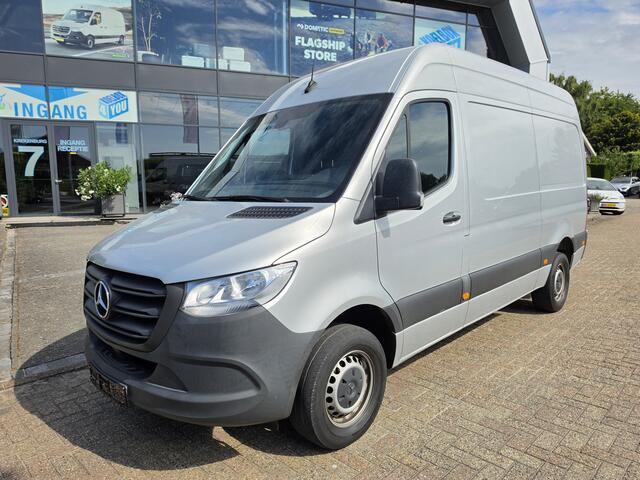 Mercedes-Benz SPRINTER 317 CDI L2-H2 RWD Automaat * Camera * Navi * Trekhaak *