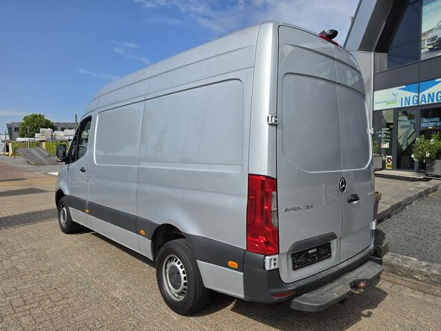 Mercedes-Benz SPRINTER 317 CDI L2-H2 RWD Automaat * Camera * Navi * Trekhaak *