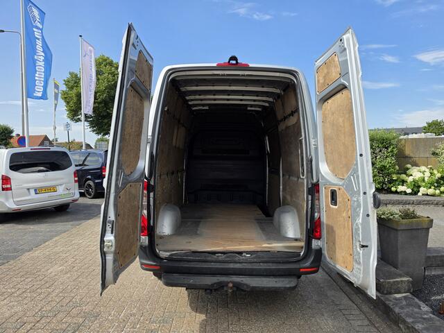 Mercedes-Benz SPRINTER 317 CDI L2-H2 RWD Automaat * Camera * Navi * Trekhaak *