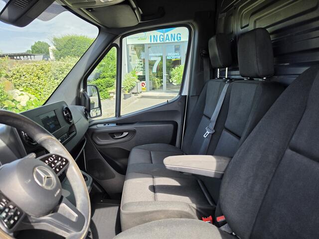 Mercedes-Benz SPRINTER 317 CDI L2-H2 RWD Automaat * Camera * Navi * Trekhaak *