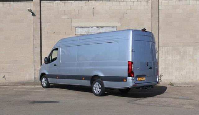 Mercedes-Benz SPRINTER 319 CDI | AUT. | L4 H2 | PRO | DISTRONIC PLUS | APPLE CARPLAY/ANDROID AUTO | TREKHAAK | LM VELGEN | 3-ZITS | STOELVERWARMING | CERTIFIED
