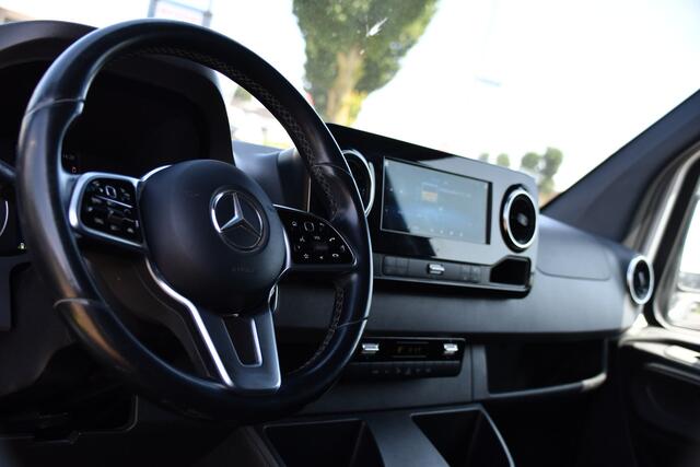 Mercedes-Benz SPRINTER 319 V6 3.0 CDI L2H1 PB Edition 360 Camera, Adaptieve Cruise, Carplay, 3500kg Trekhaak, LED, 10,5'' Mbux, Sensoren, Leder, Stoelverwarming, Uniek!