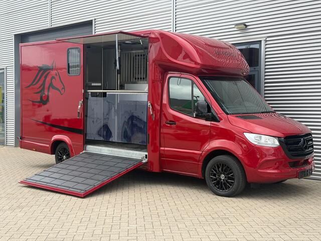 Mercedes-Benz SPRINTER 317CDI Paardenwagen-Hengsten Uitvoering Automaat Airco Navi Cruisecontrol 70,000KM