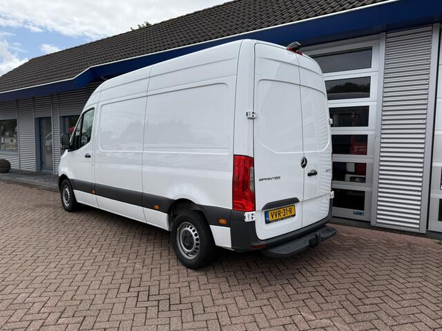 Mercedes-Benz SPRINTER 215 1.9 CDI L2H2 FWD