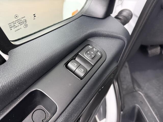 Mercedes-Benz SPRINTER 317CDi Automaat L2H2 | Led | 10" Multimedia | Navigatie | Camera | 3-Zits | Betimmering