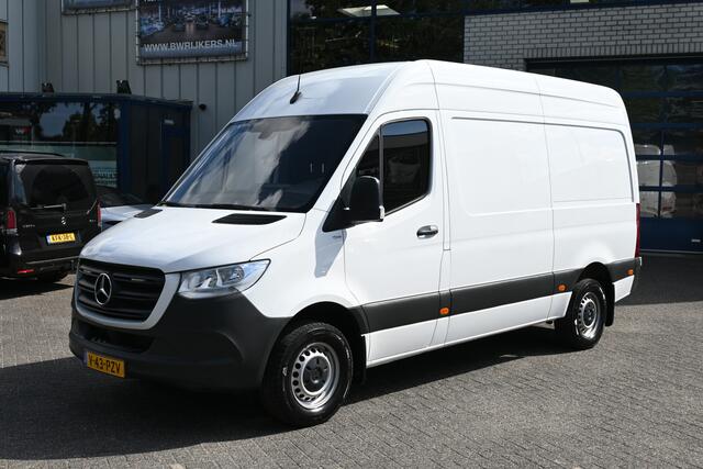 Mercedes-Benz SPRINTER 317 CDI L2H2 RWD MBUX met navigatie en camera, Geveerde stoel, Etc.