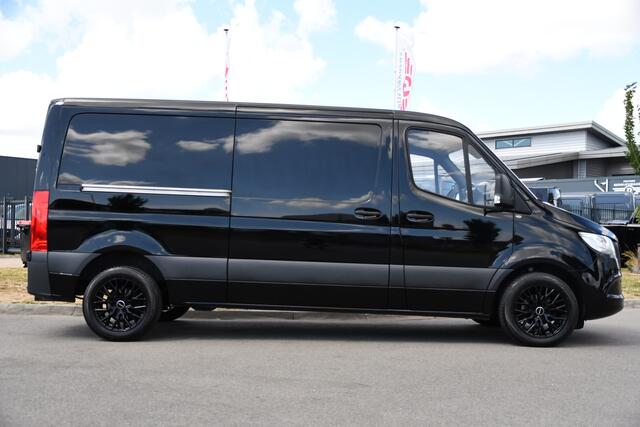 Mercedes-Benz SPRINTER 314 2.2 CDI L2H1 Black Edition Camera, Cruise, Carplay, Multimedia, Airco, Trekhaak, 143pk, Automaat, Uniek!