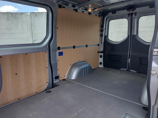 Mercedes-Benz SPRINTER 317CDI | PRO | 2x Schuifd. | L2H1 | 3.5t AHK | Camera | Cruise | 2p | App Conn. Navi | RWD | Ideale ombouw DC! BPM vrij.