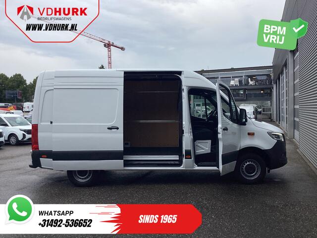 Mercedes-Benz SPRINTER 317 CDI Aut. L2H2 Gev.stoel/ 270Gr.deuren/ Stoelverw./ Cruise/ Navi/ Camera/ PDC