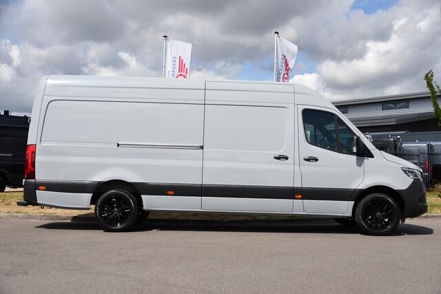 Mercedes-Benz SPRINTER 317 1.9 CDI L3H2 RWD PB Edition NIEUW STAAT! Adaptieve Cruise, Camera, Carlay, LED, Standkachel, 170pk, Stoelverwarming, Dodehoek, Automaat, 3 Zitplaatsen, Uniek!